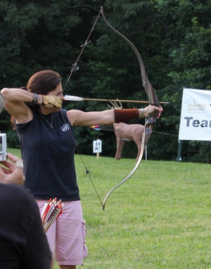comparing compound and recurve bow